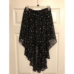 Black high-low skirt! BNWT!